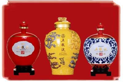 吕梁交口县烟酒回收五粮液各种摆件.jpg